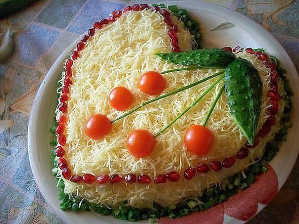Салат из курицы с сыром